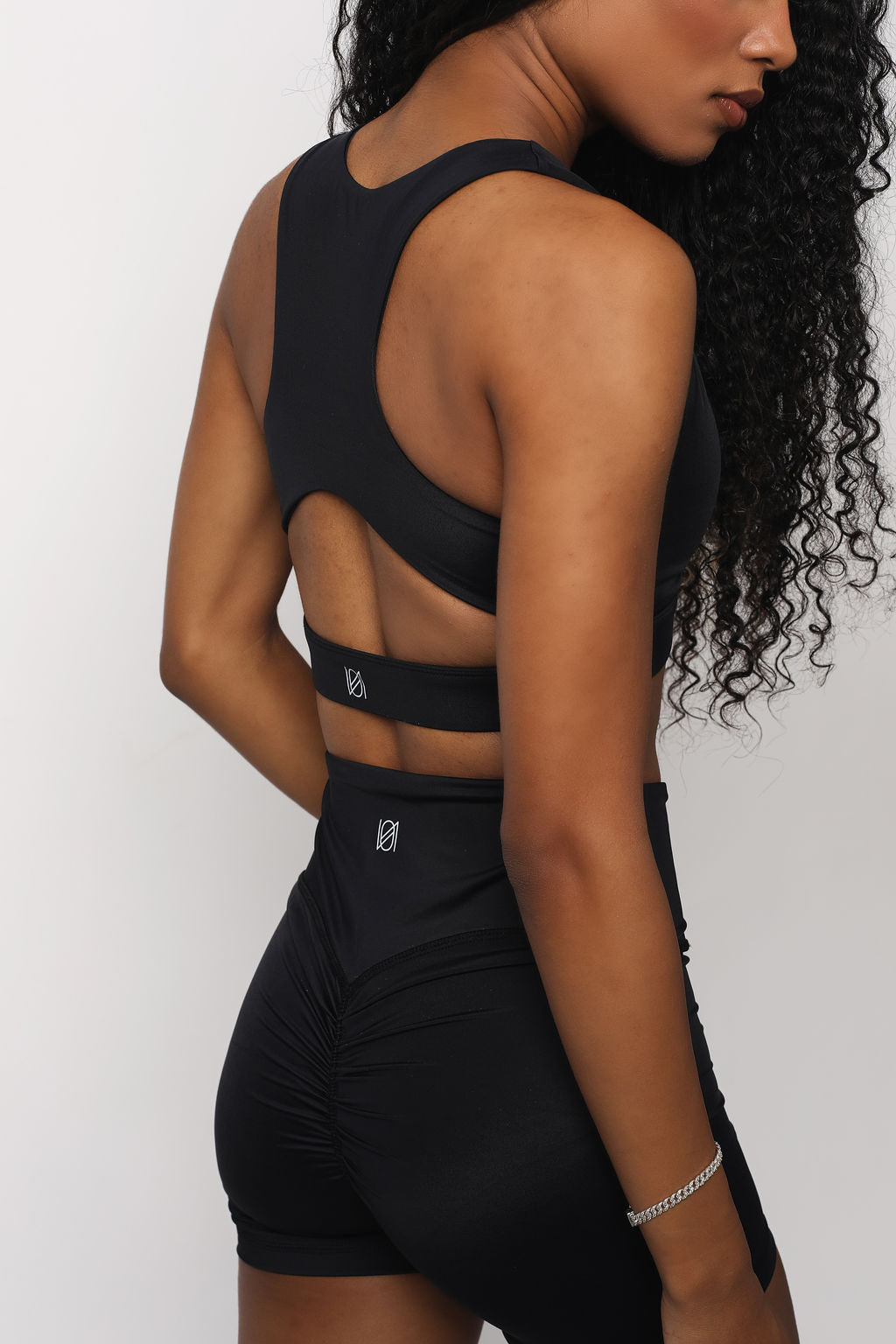Plunging V-Neck Bra 003